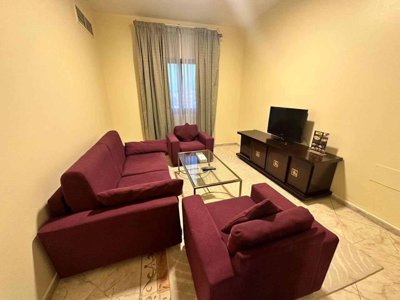 Safari Hotel Apartments Ajman Exterior foto