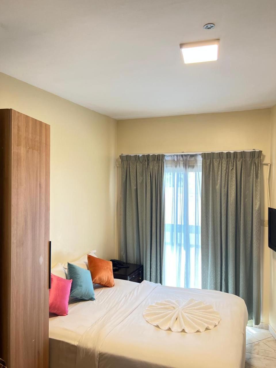 Safari Hotel Apartments Ajman Exterior foto